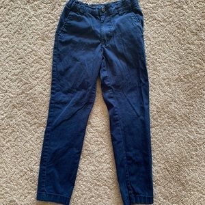 OshKosh B’gosh boys size 7 navy blue pants.